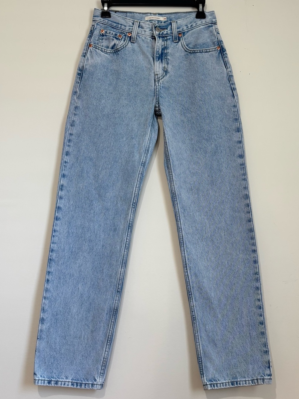 Levi’s Low Pro Straight High Rise Light Wash Cotton Relaxed Preppy Slouchy Jeans - Picture 3 of 16